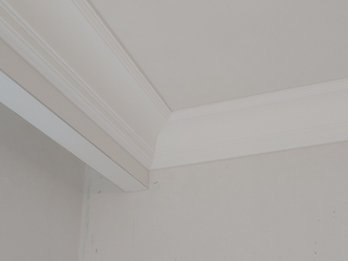 Orac kroonlijst CX106