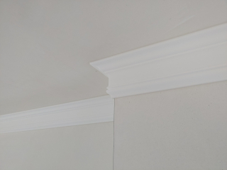 Orac kroonlijst CX176