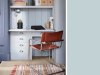 Little Greene - Obscura 327 op een houten bureau