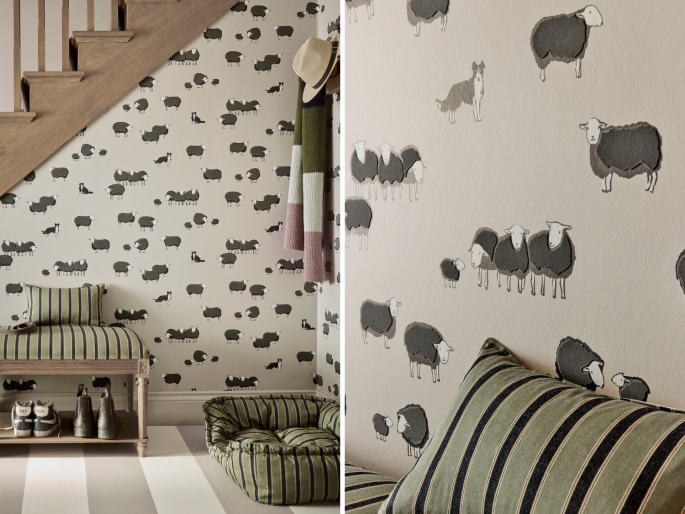 Little Greene behang Nip & Lassie Slaked Lime Dark in een hal toegepast