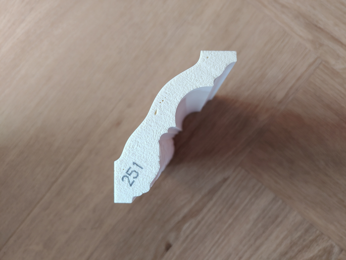 Gaudi flexibele kroonlijst 1.50.251