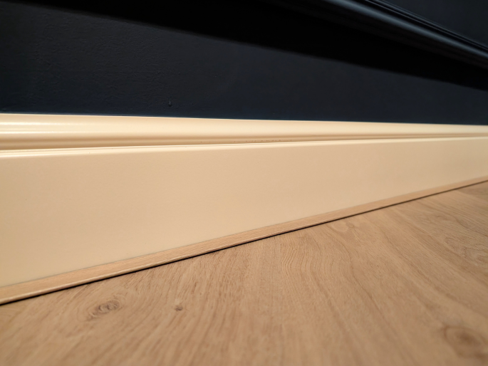 Orac vloerplint SX173