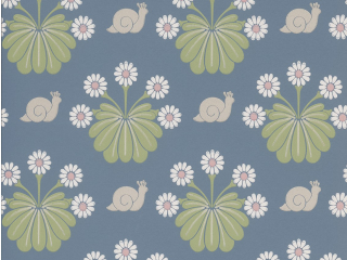 Burges Snail - Juniper diep blauw behang met dieren en bloemen van Little Greene 
