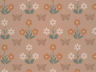 Roze bloemenbehang Burges Butterfly - Masquerade met donkerroze vlinders van Little Greene