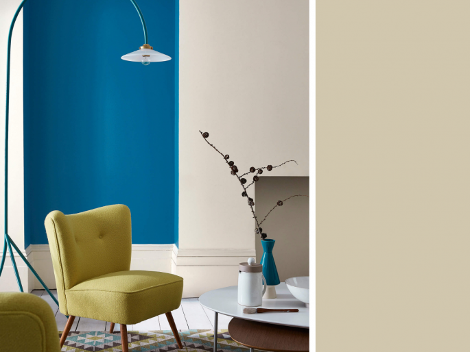 Little Greene - Slaked Lime Deep 150 op de wand en plinten van de woonkamer