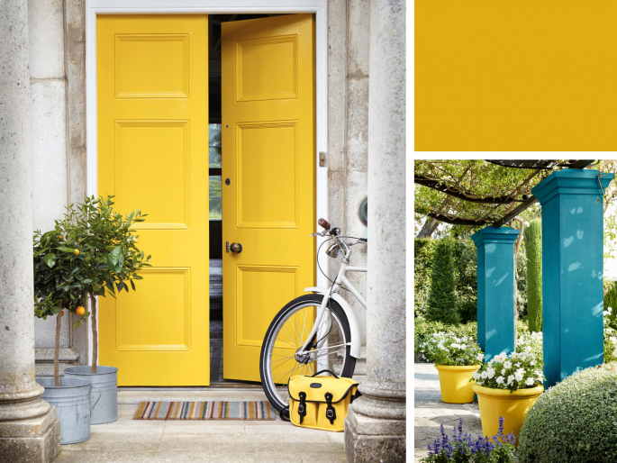 Little Greene - Mister David 47 geschilderd op een deur en bloempot