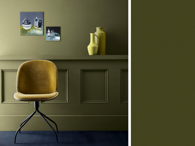 Little Greene - Olive Colour 72 sfeerfoto waarbij de lambrisering en muur in deze kleur geverfd zijn