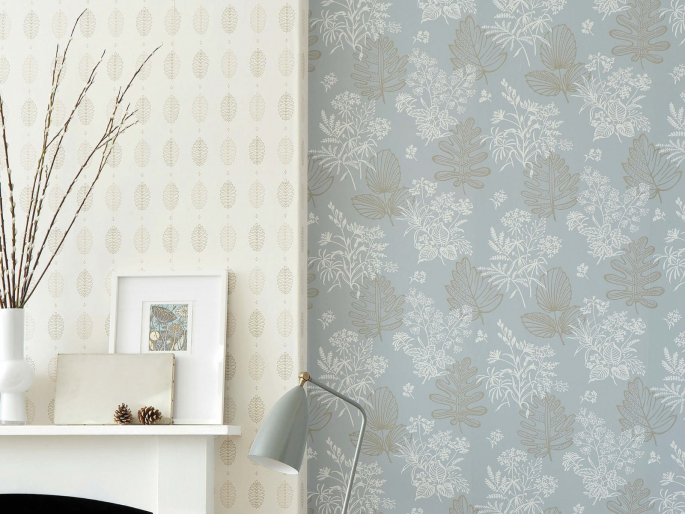 Cones - Lint behang gecombineerd met een blauw behang met bladeren