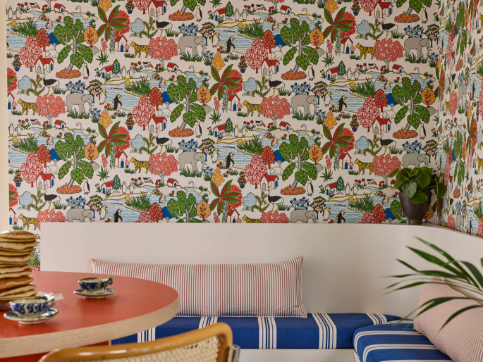 Little Greene behang Animal Kingdom Atomic in eetkamer
